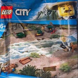 LEGO City Become My City Hero Polybag Set 40302